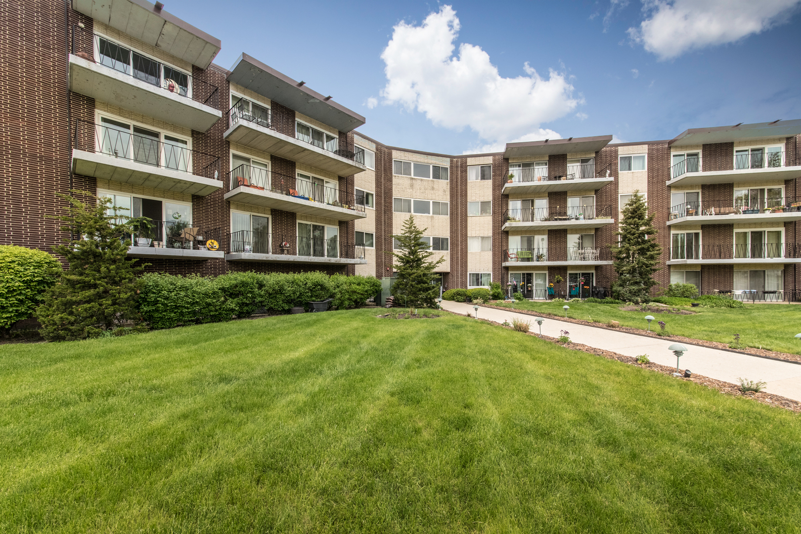 5540 Walnut Avenue 23c Property Photo 1