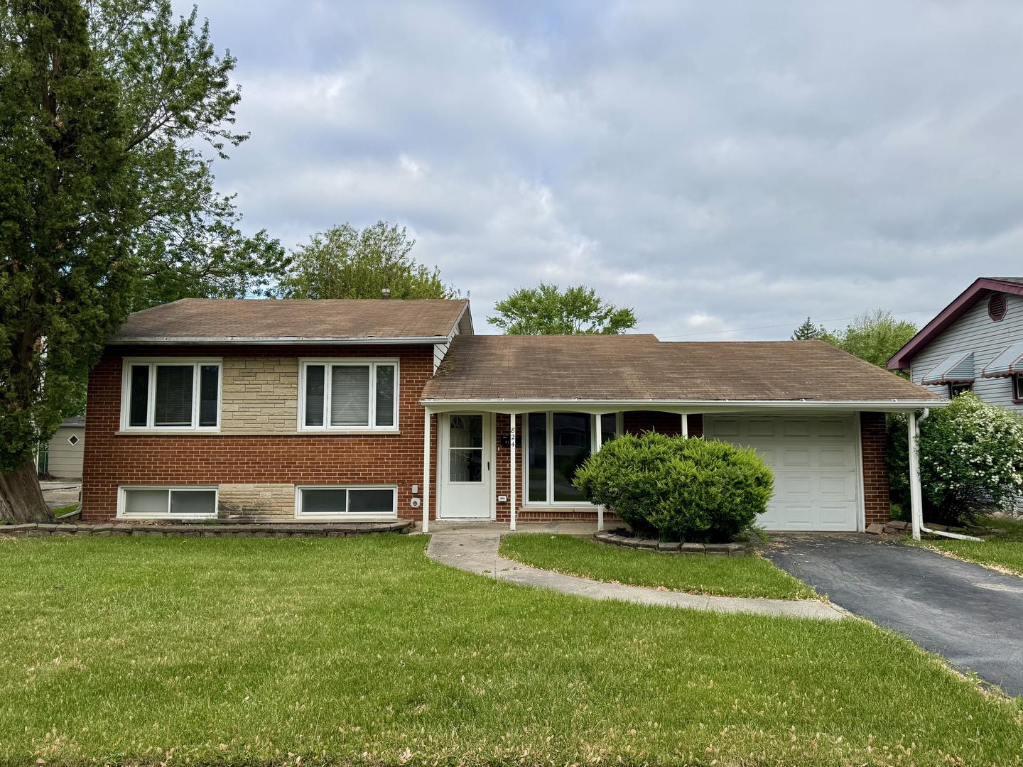 824 Dartmouth Avenue Property Photo 1