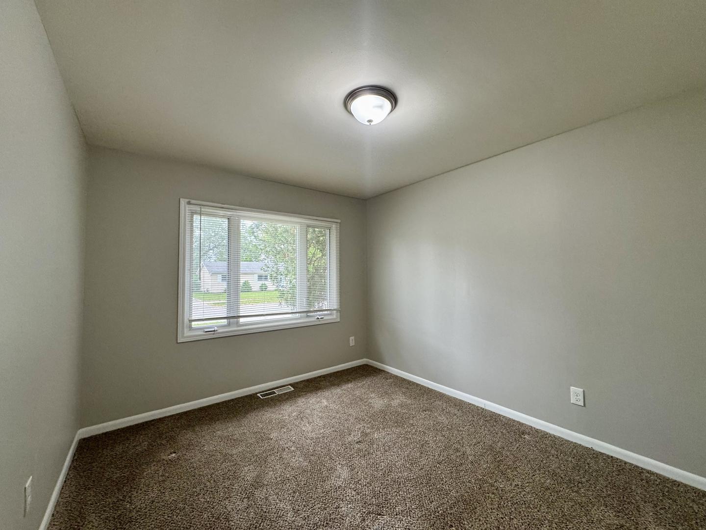 824 Dartmouth Avenue Property Photo 8