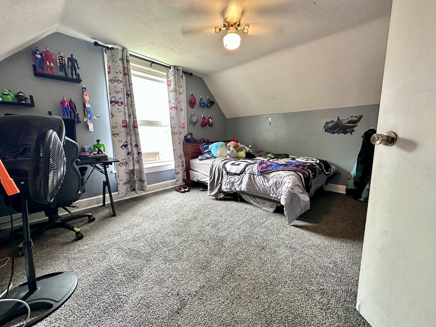 910 Locust Street Property Photo 16