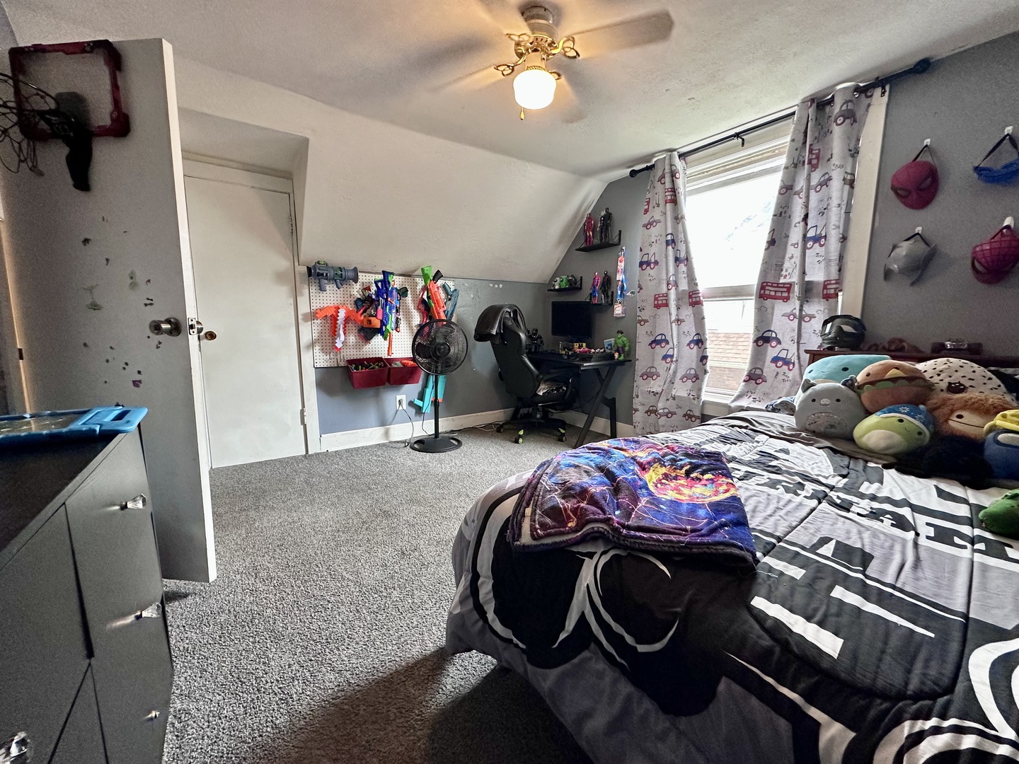 910 Locust Street Property Photo 17
