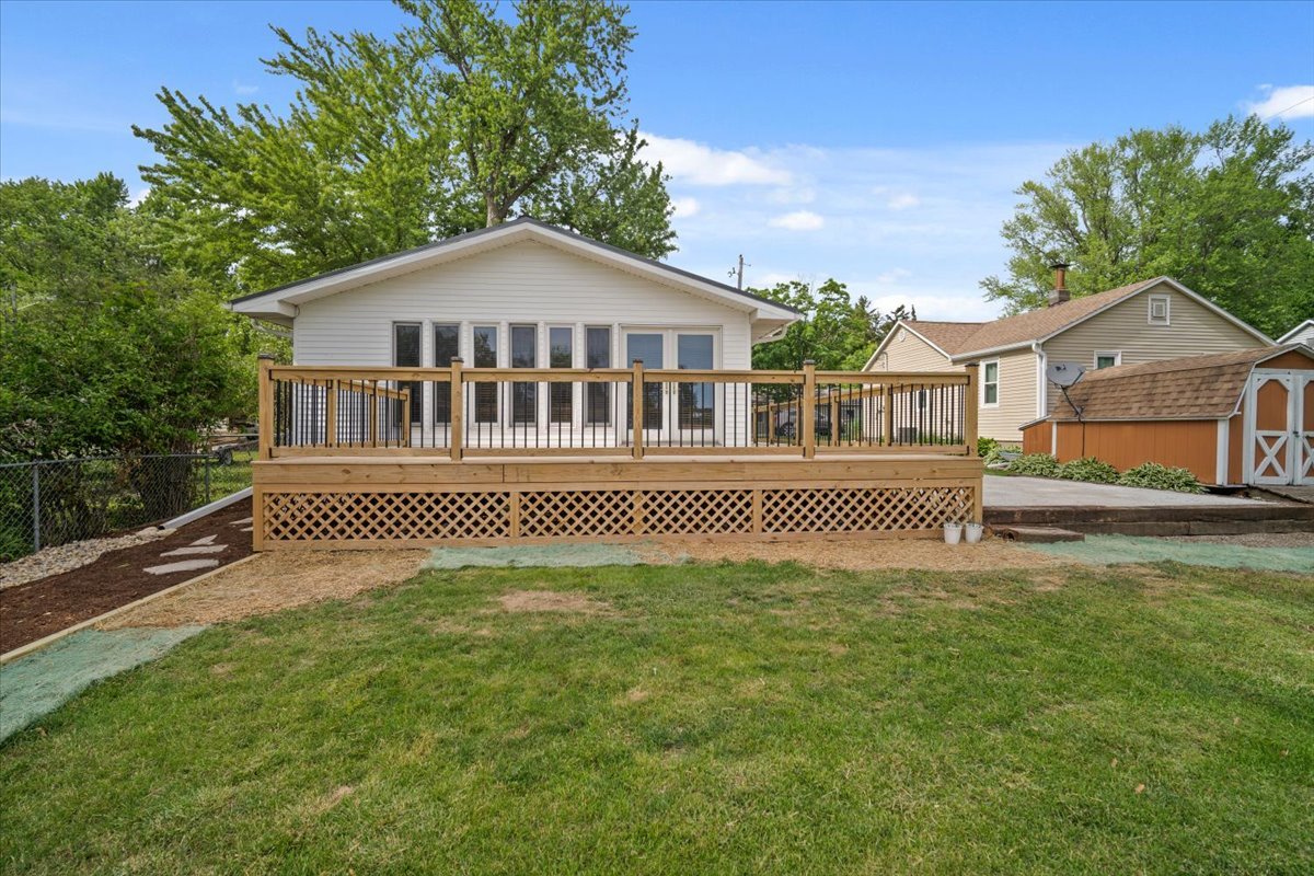 17371 Harris Drive Property Photo 1