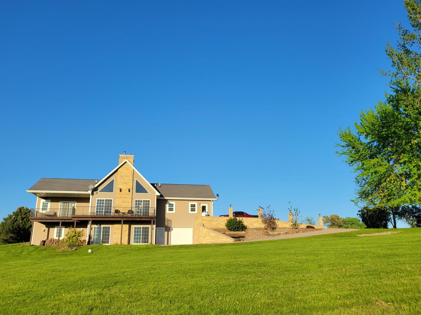 7648 N Indian Ridge Road Property Photo 2
