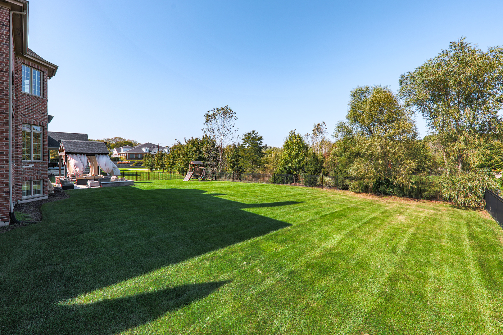 1150 Secret Forest Dr Property Photo 59