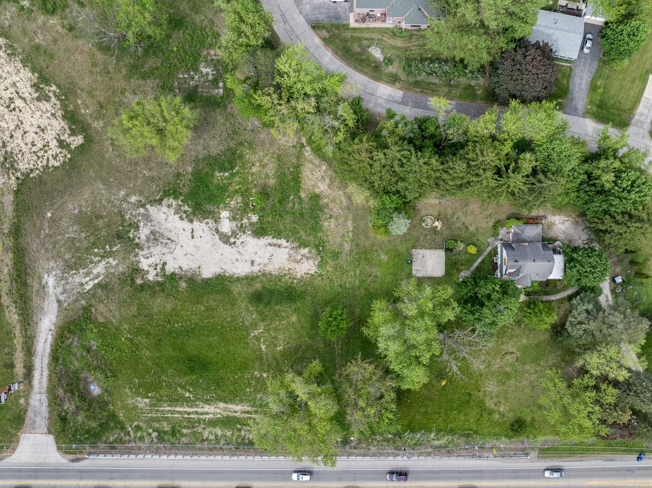 3702 N Richmond Road Property Photo 4