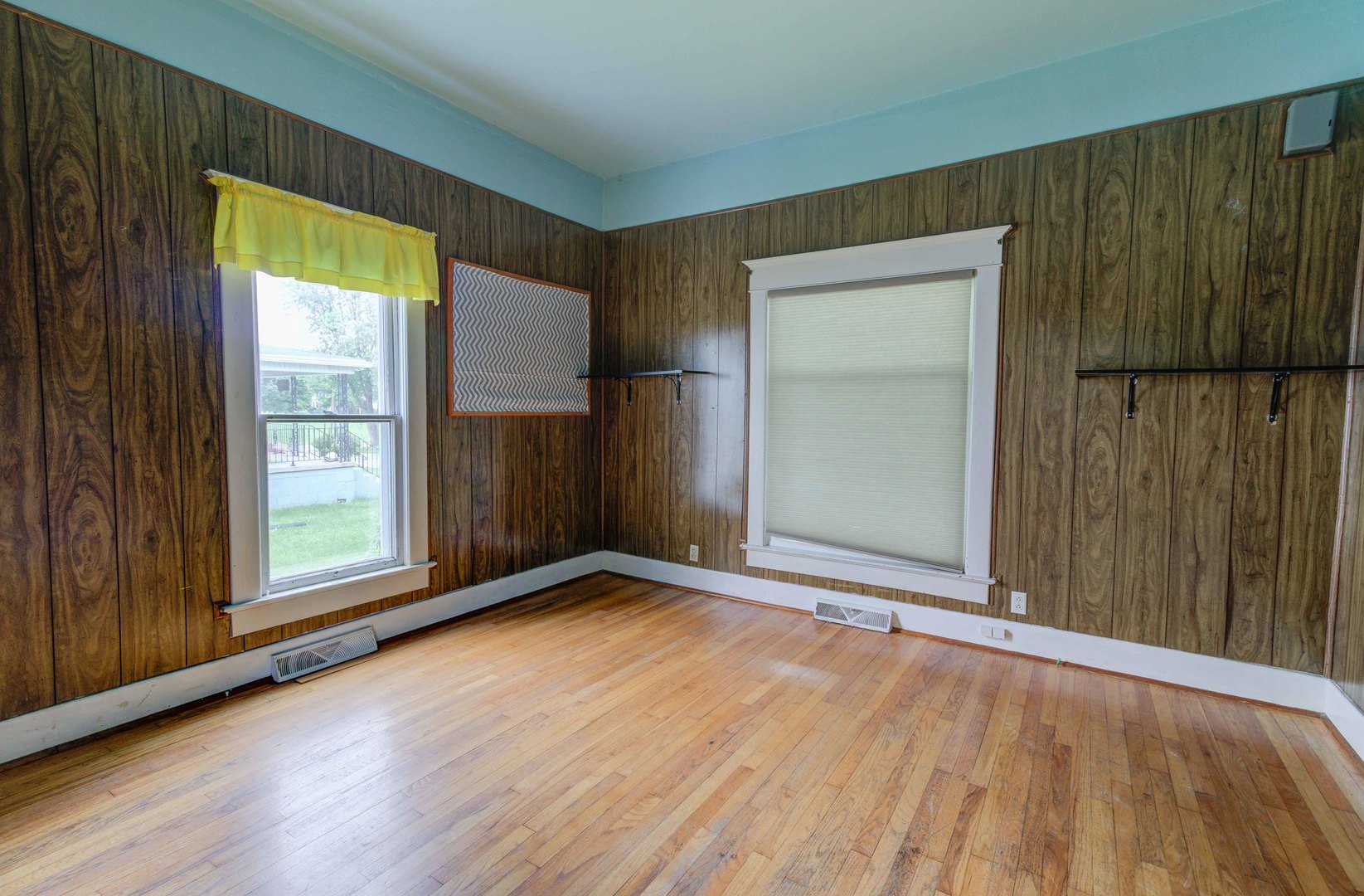 206 N Pine St Property Photo 5