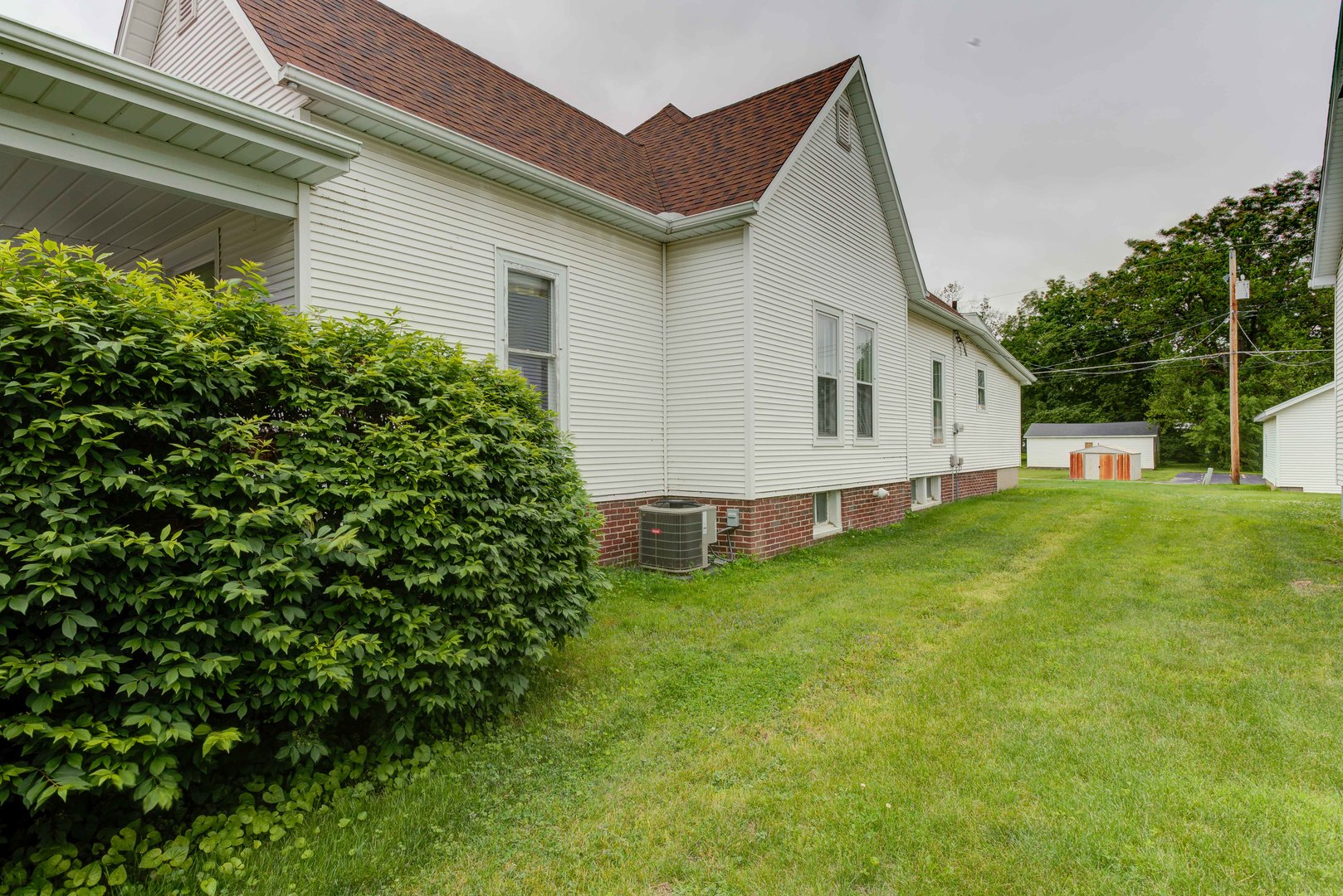 206 N Pine St Property Photo 15