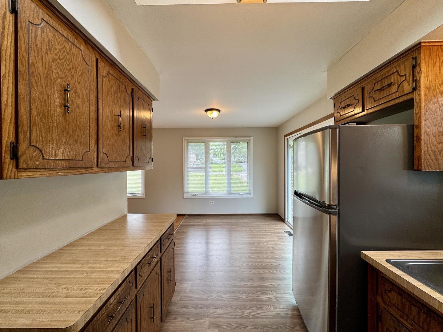 16104 Oak Avenue Property Photo 7
