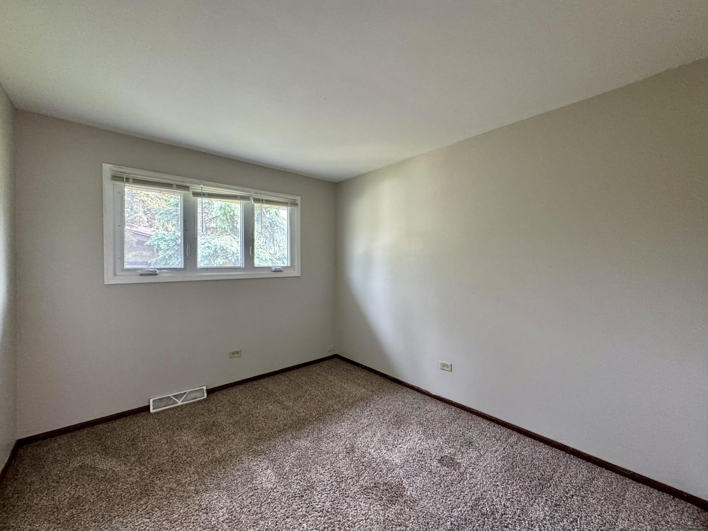16104 Oak Avenue Property Photo 17