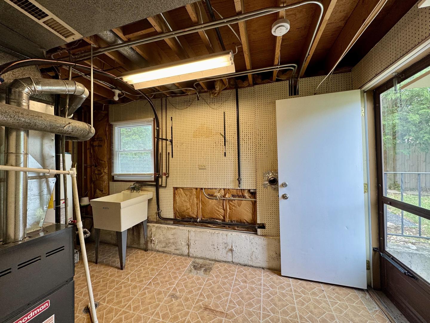 16104 Oak Avenue Property Photo 20