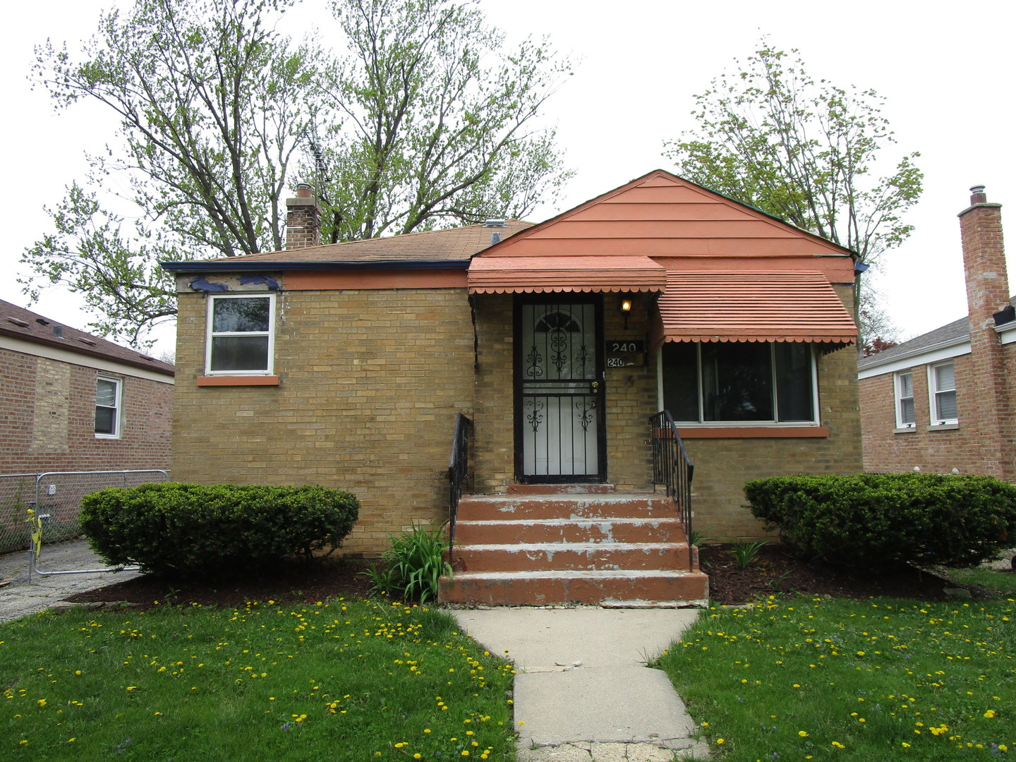 240 Linden Avenue Property Photo 1