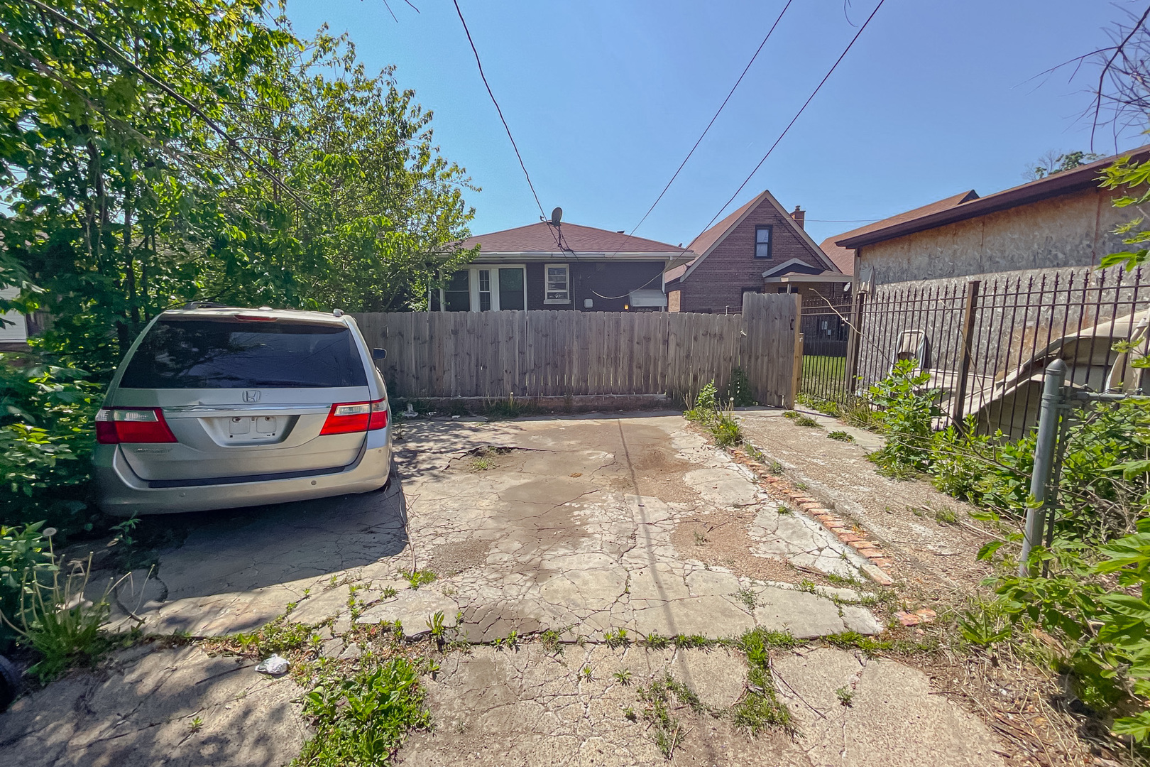 10817 S Forest Avenue Property Photo 17