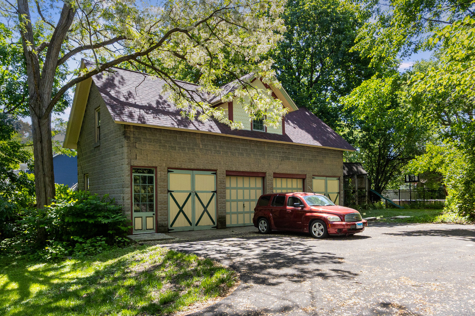 1006 S Jefferson St Property Photo 33