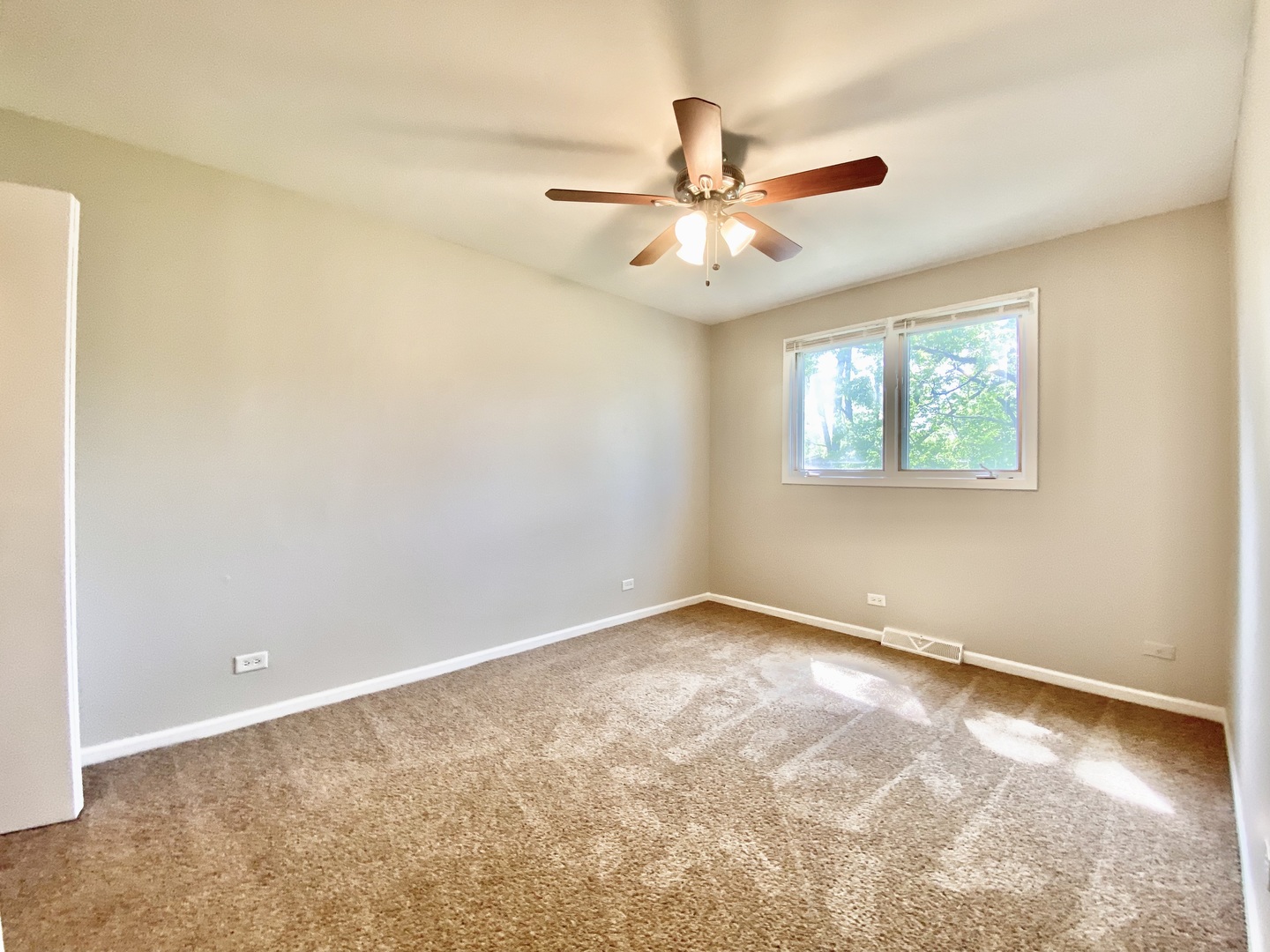 22962 Bruce Drive Property Photo 10