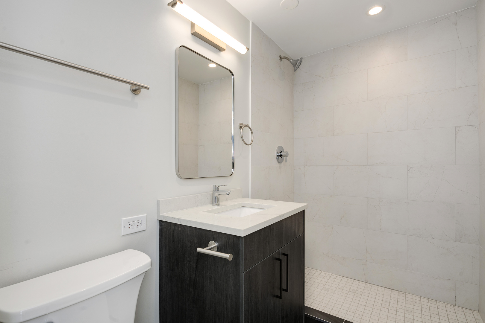 227 E Walton Place 6e Property Photo 11