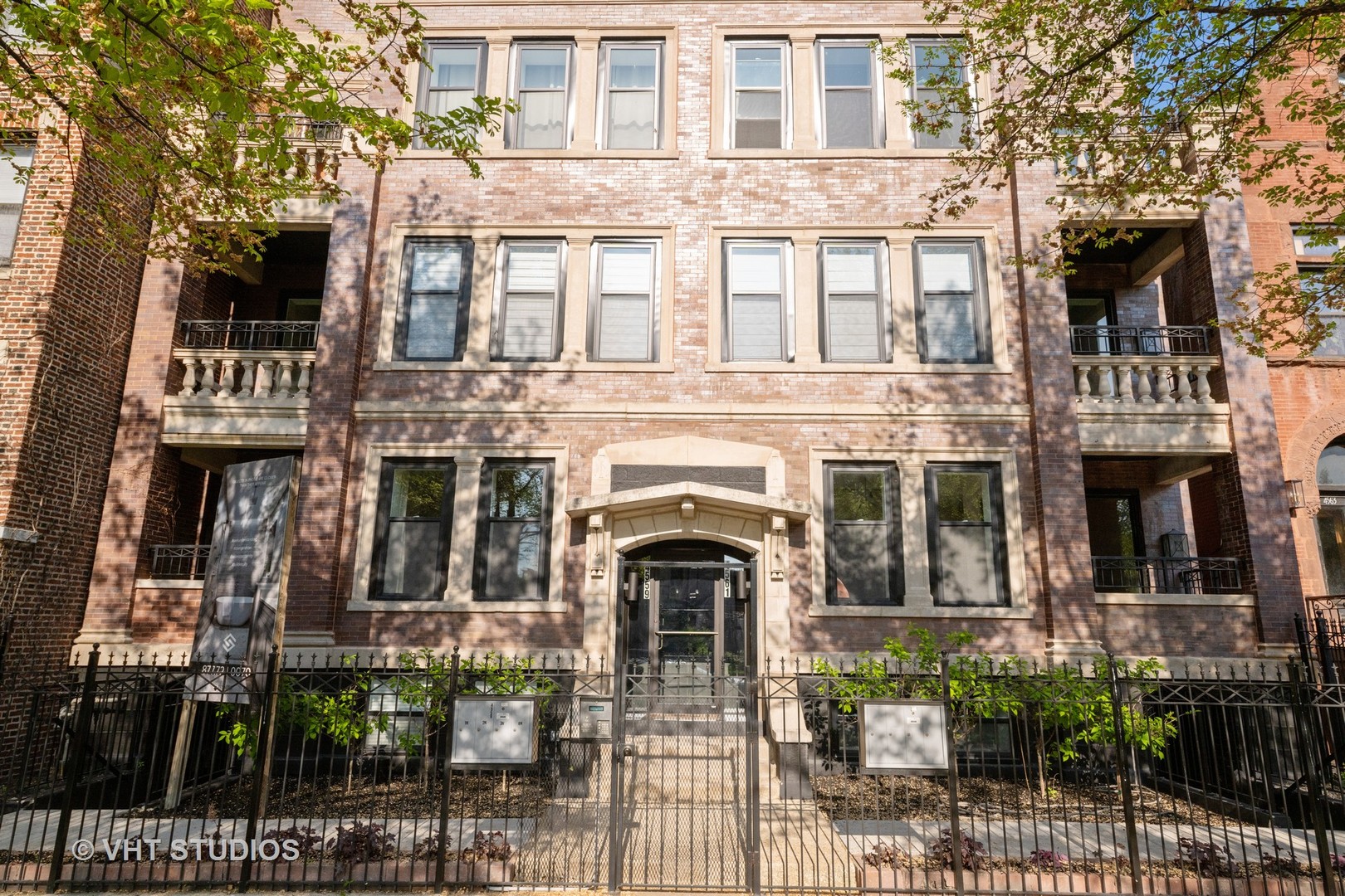 4559 S Michigan Avenue 3s Property Photo 1