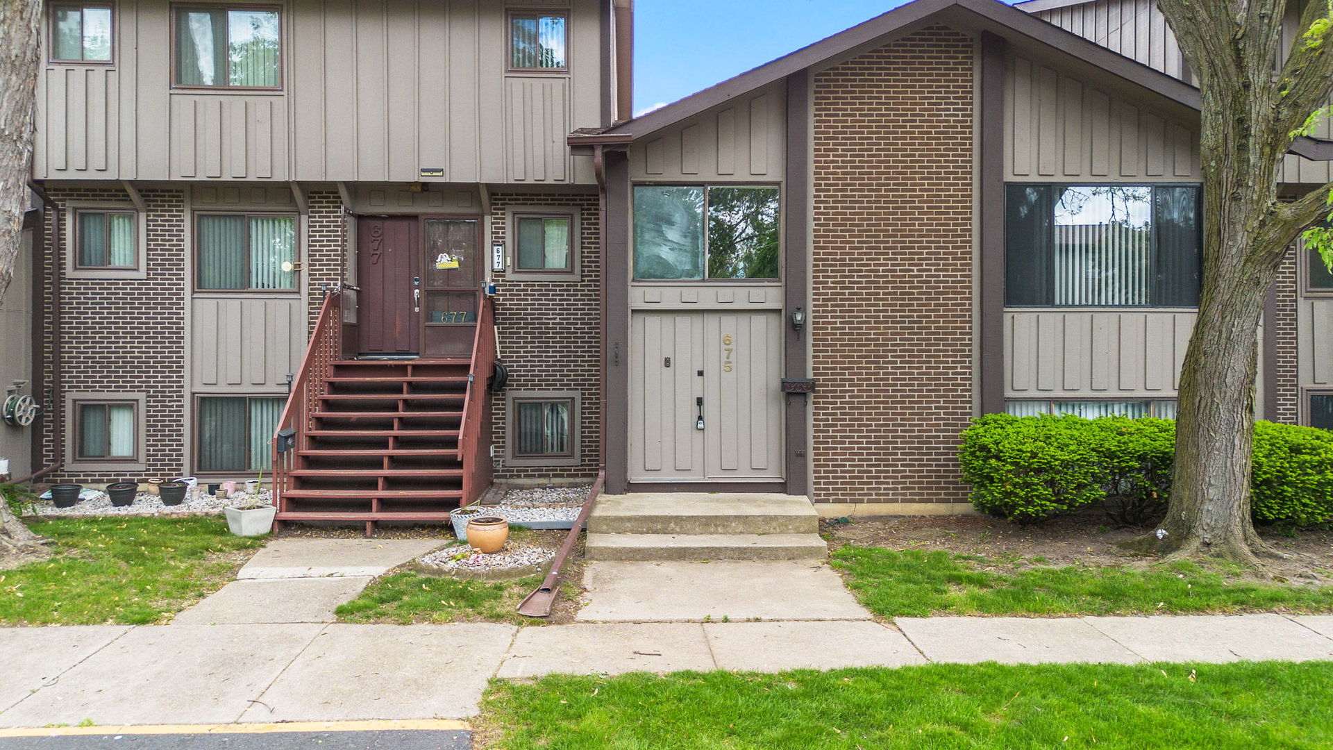675 Circle Drive Property Photo 1