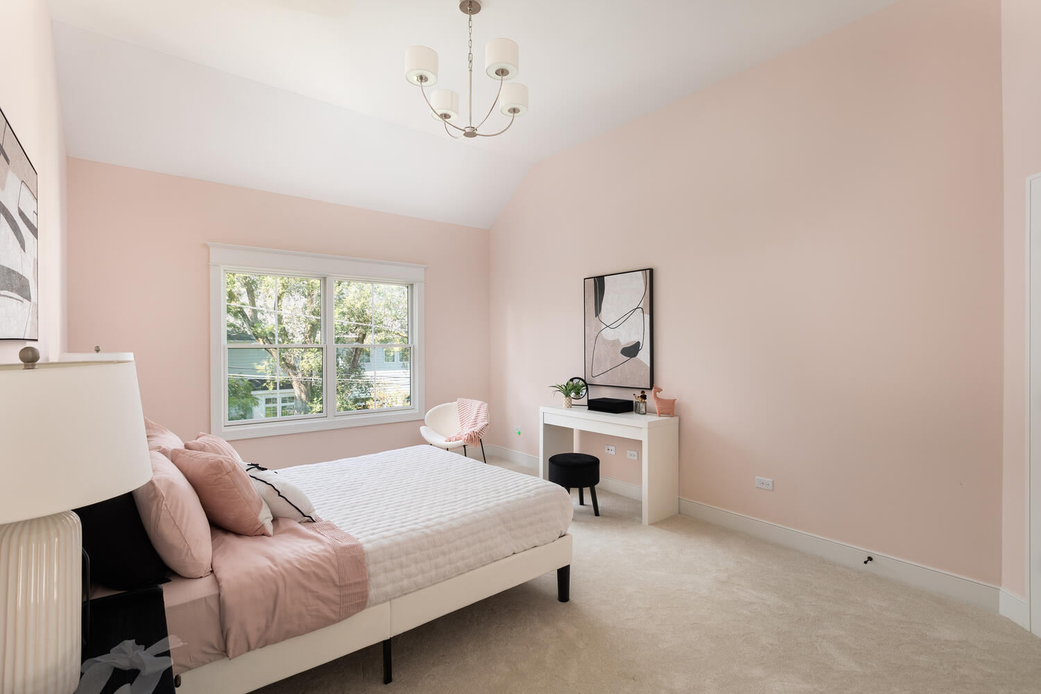 706 S Loomis Street Property Photo 38