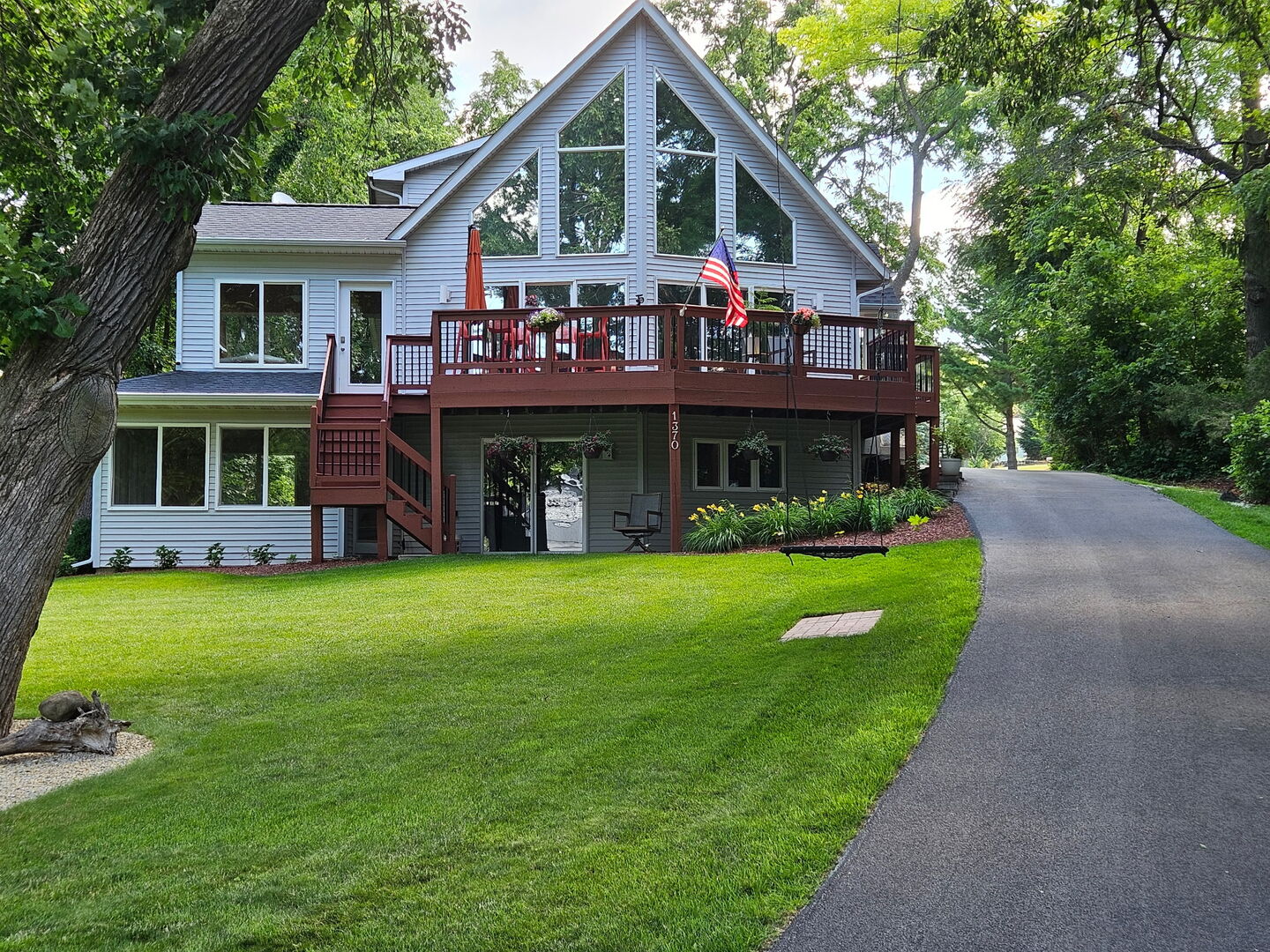 1370 Pier Drive Property Photo 1