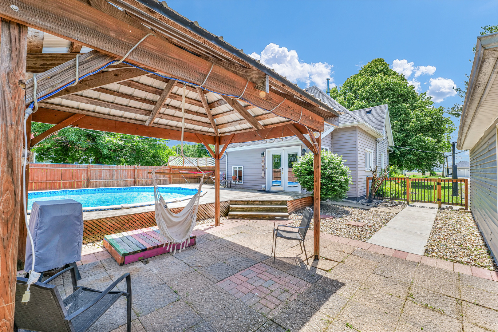 406 5th Street Property Photo 14