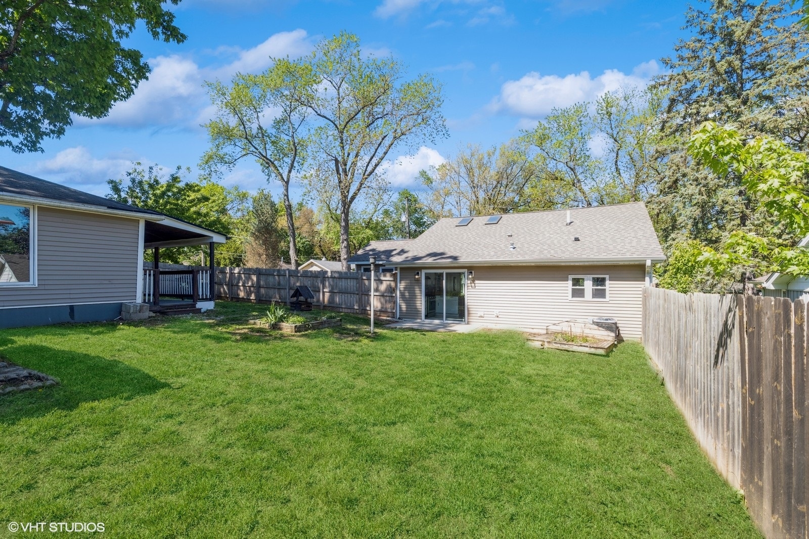 35611 N Grove Avenue Property Photo 18