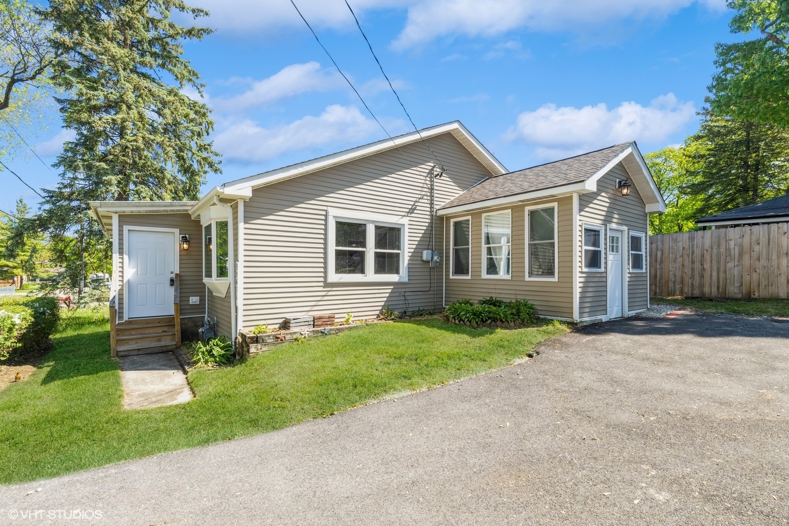 35611 N Grove Avenue Property Photo 19