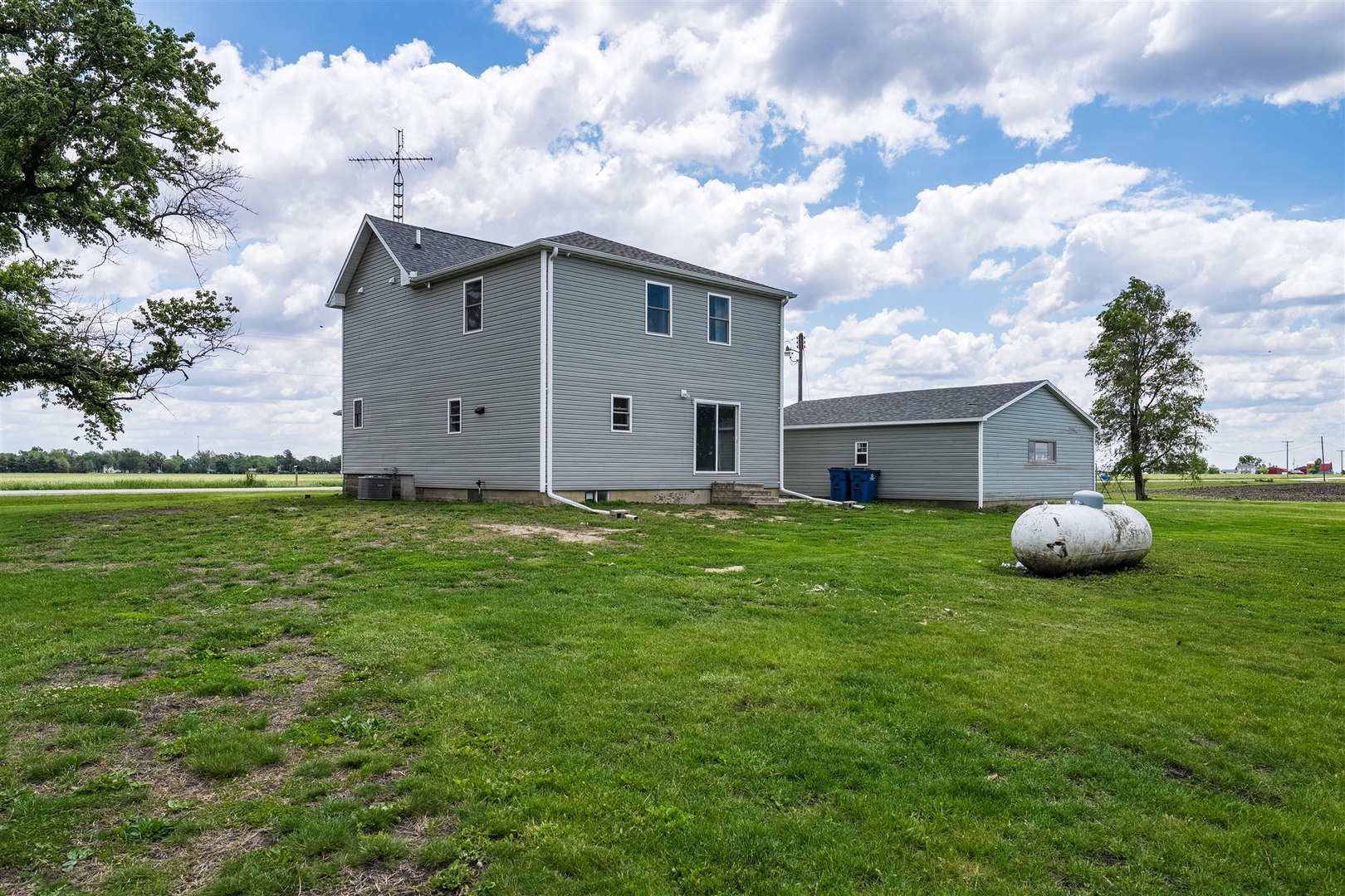 17469 N 300 E Rd Property Photo 36