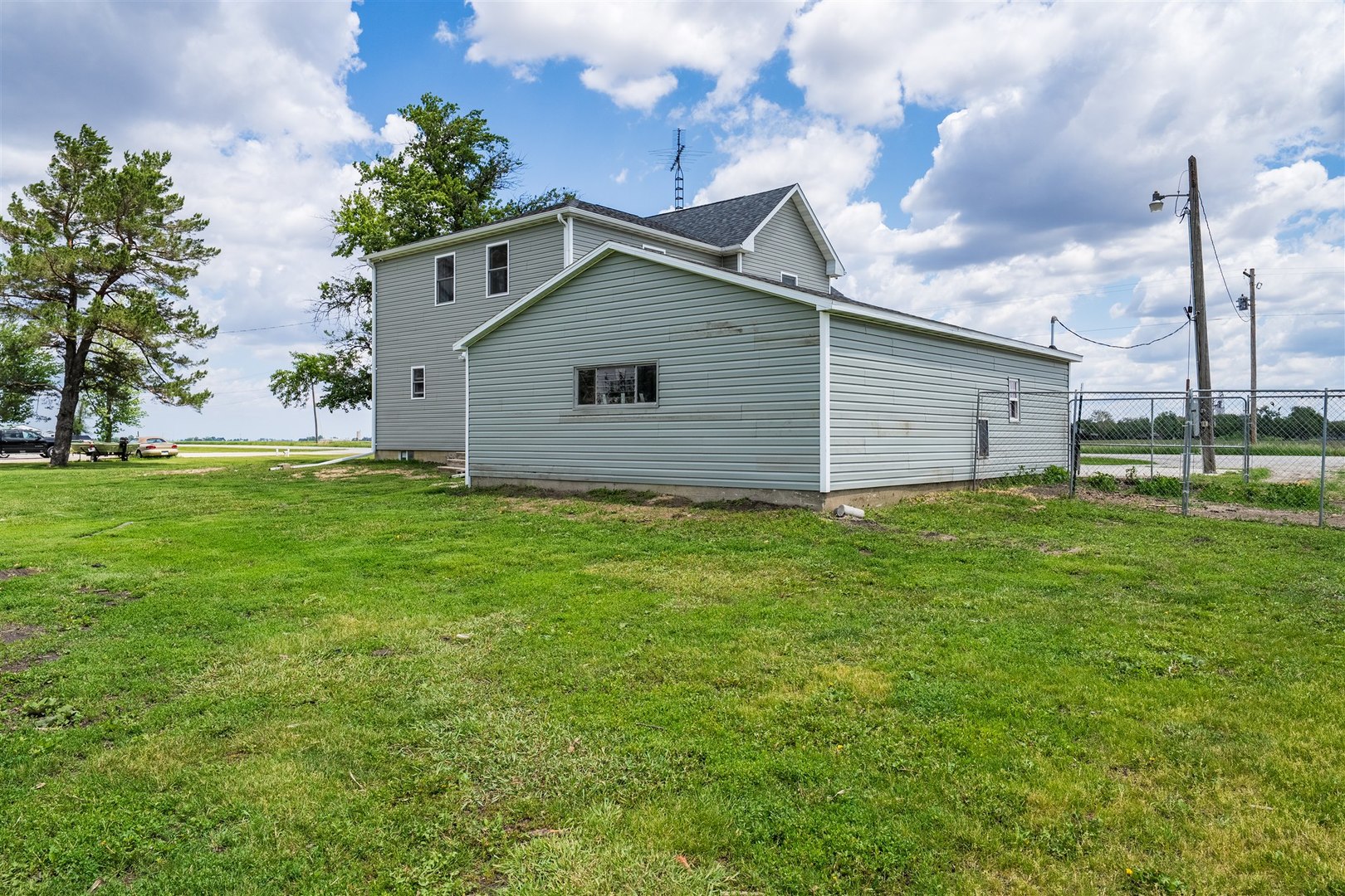 17469 N 300 E Rd Property Photo 38
