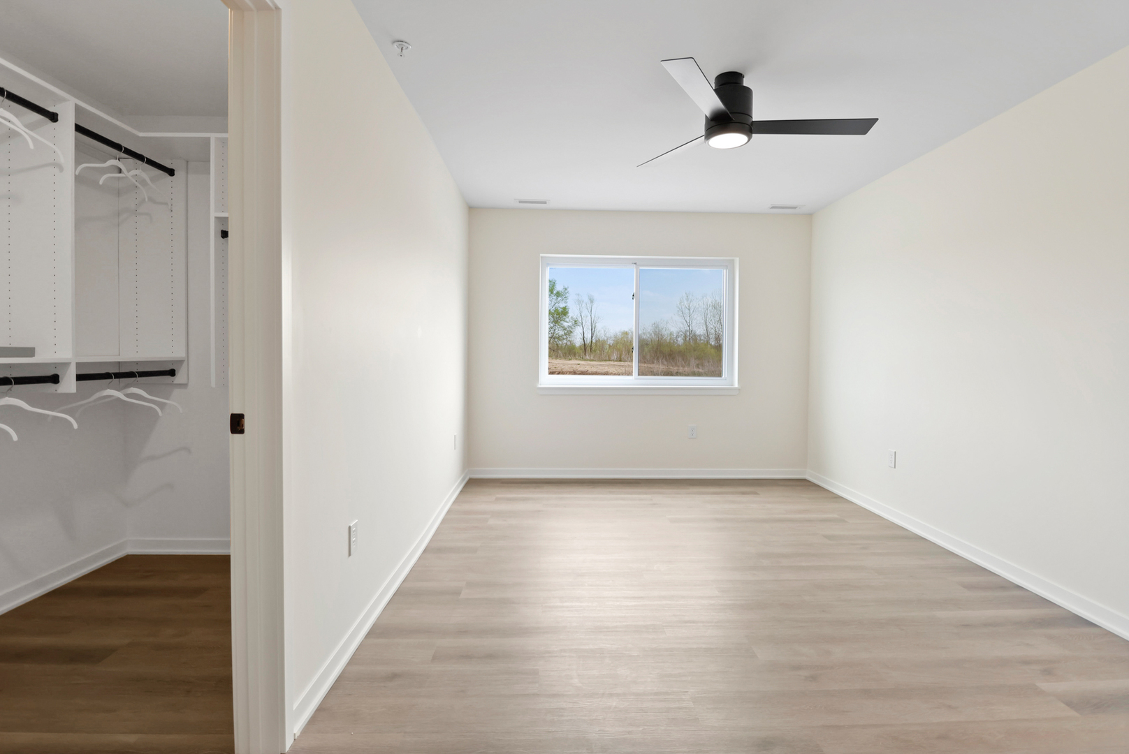 2034 W 75th Place 32 Property Photo 15