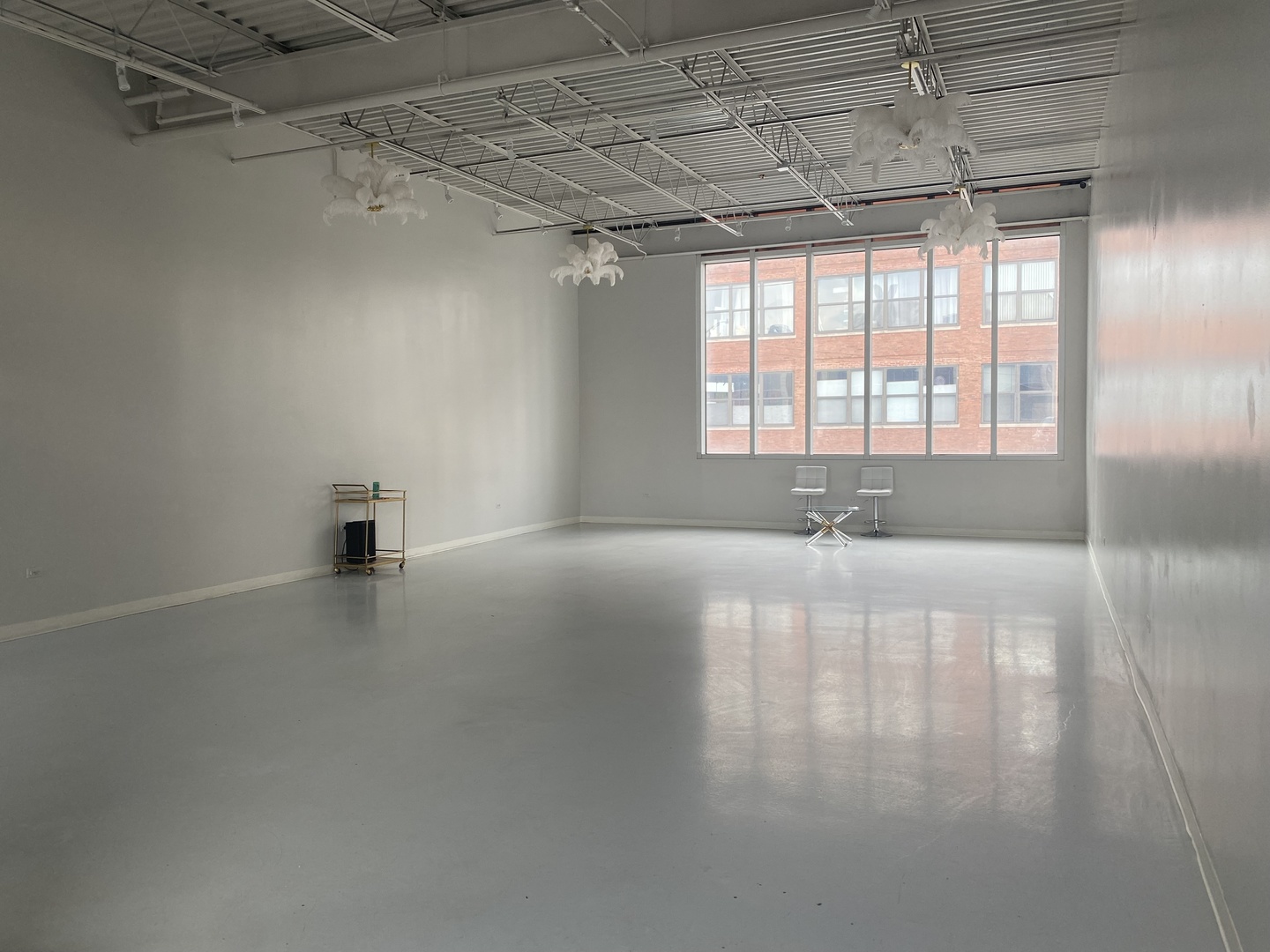 2252 S Archer Avenue 207 Property Photo 5