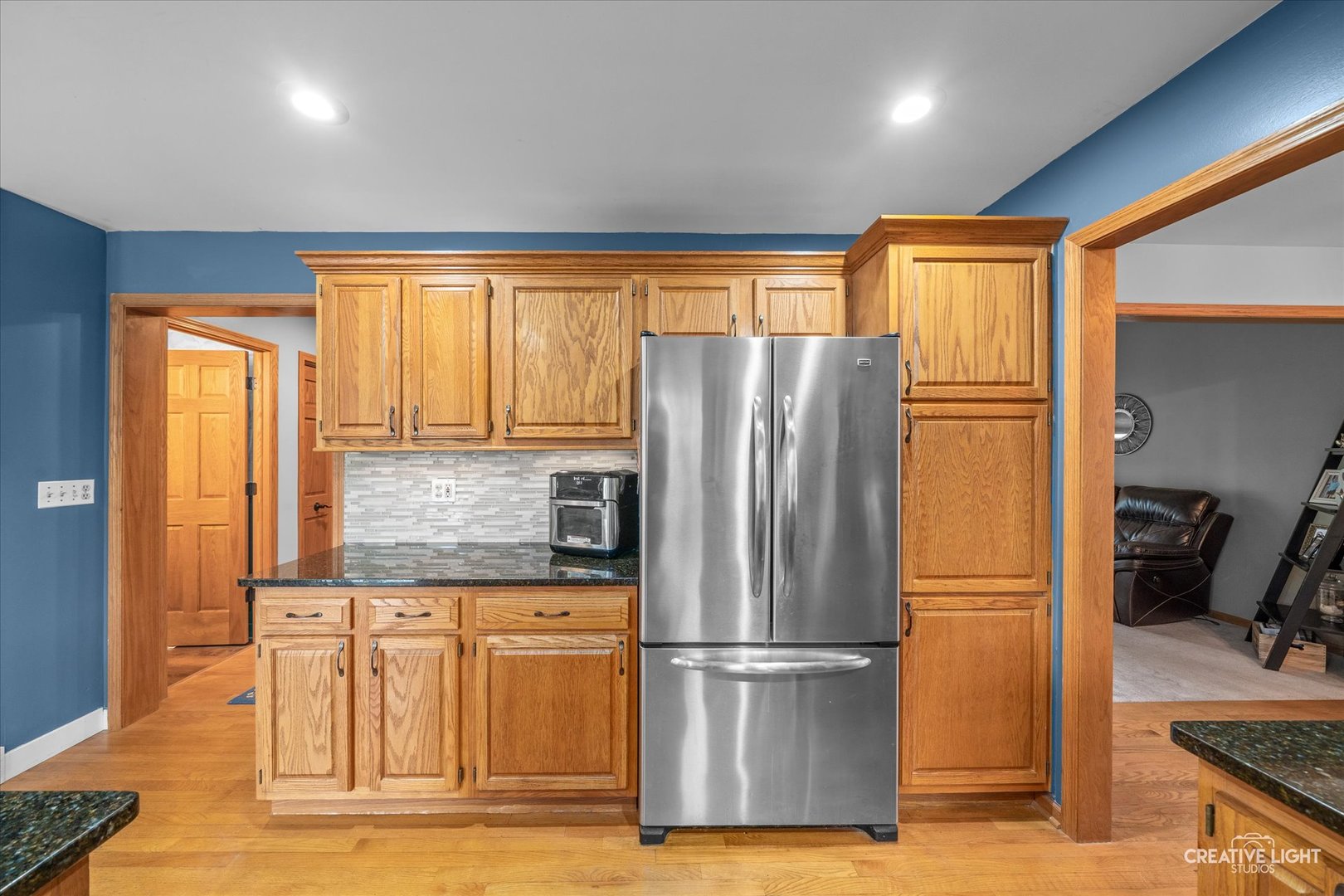 1041 Winslow Avenue Property Photo 8