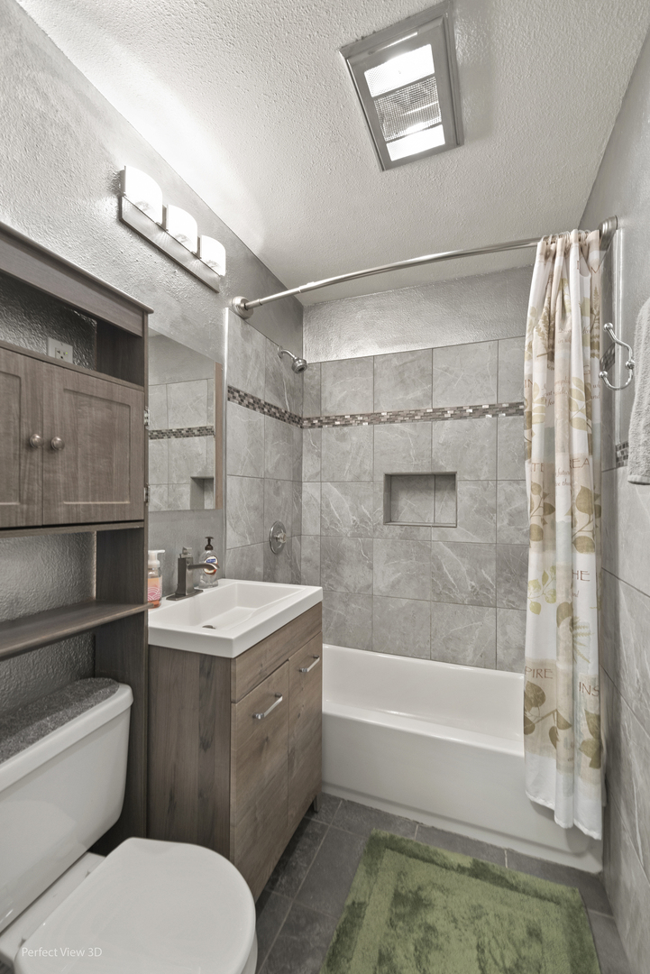990 Magnolia Avenue Property Photo 12
