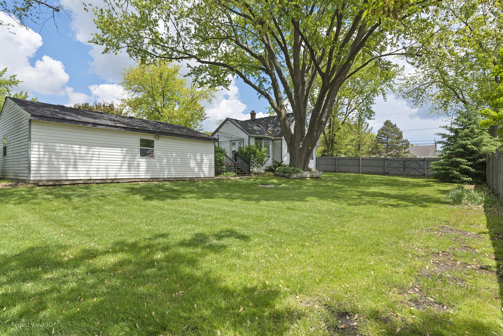 990 Magnolia Avenue Property Photo 24