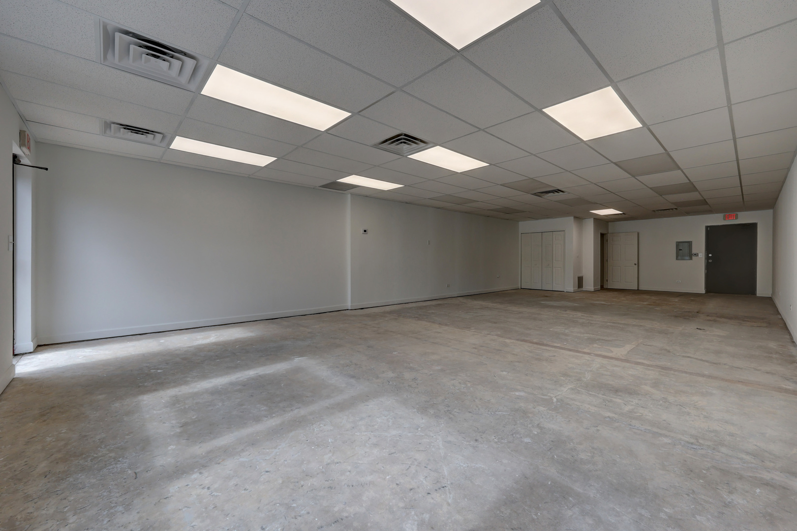 369 N Wood Dale Road Property Photo 6