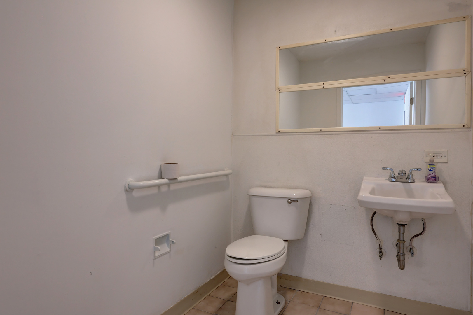369 N Wood Dale Road Property Photo 9