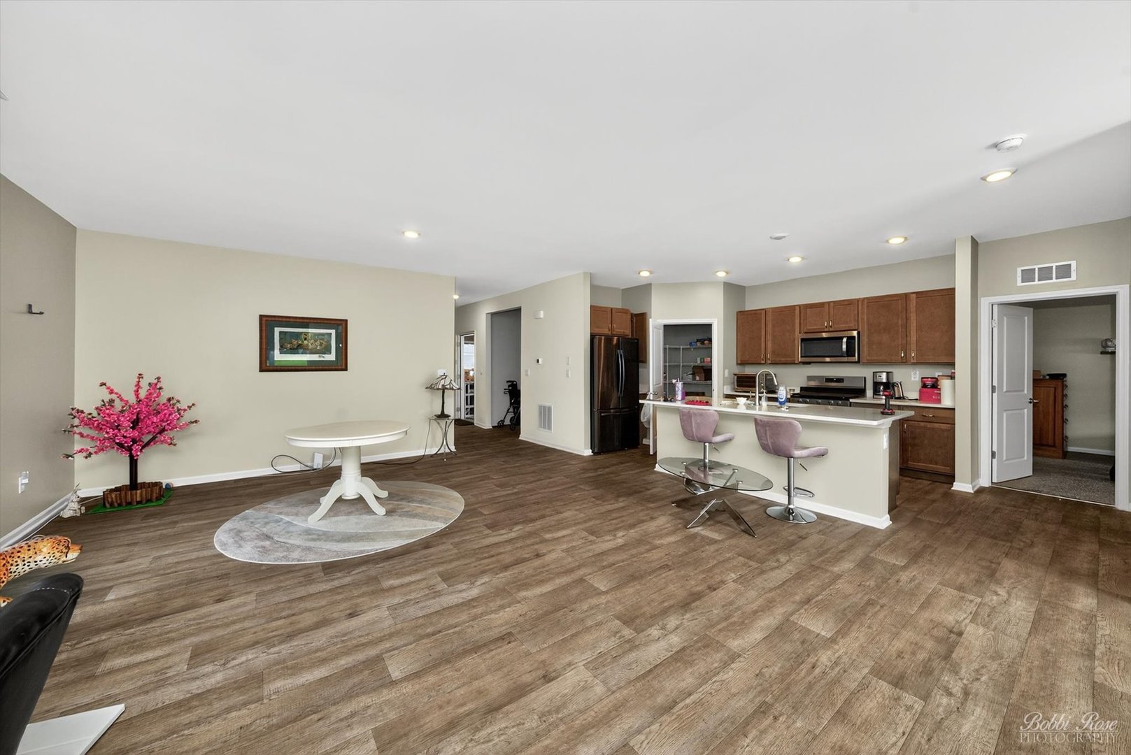 6321 Aspen Lane Property Photo 15