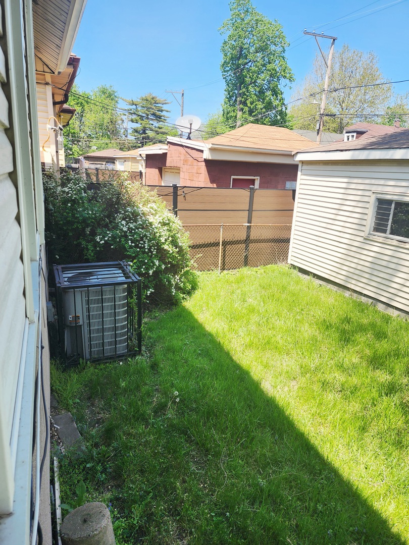 7645 S Cornell Ave Property Photo 37