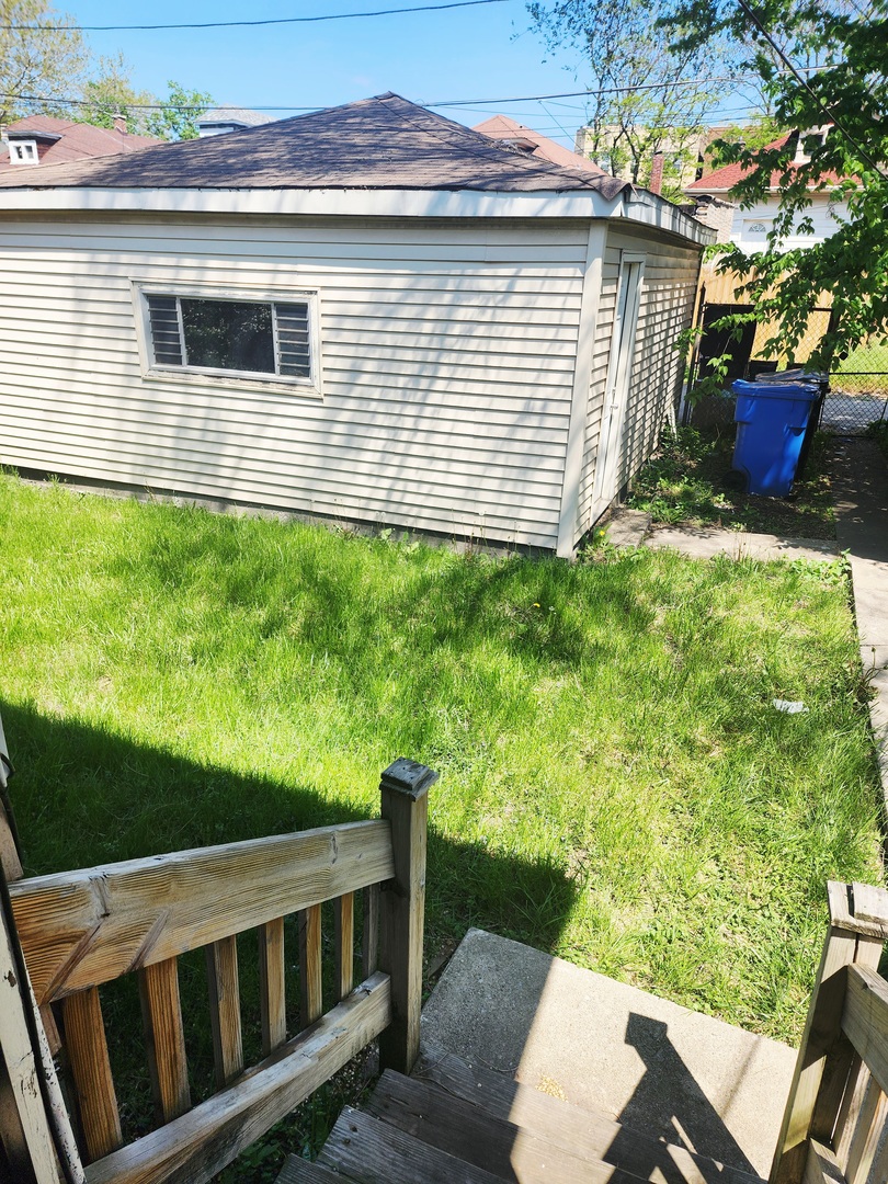 7645 S Cornell Ave Property Photo 39