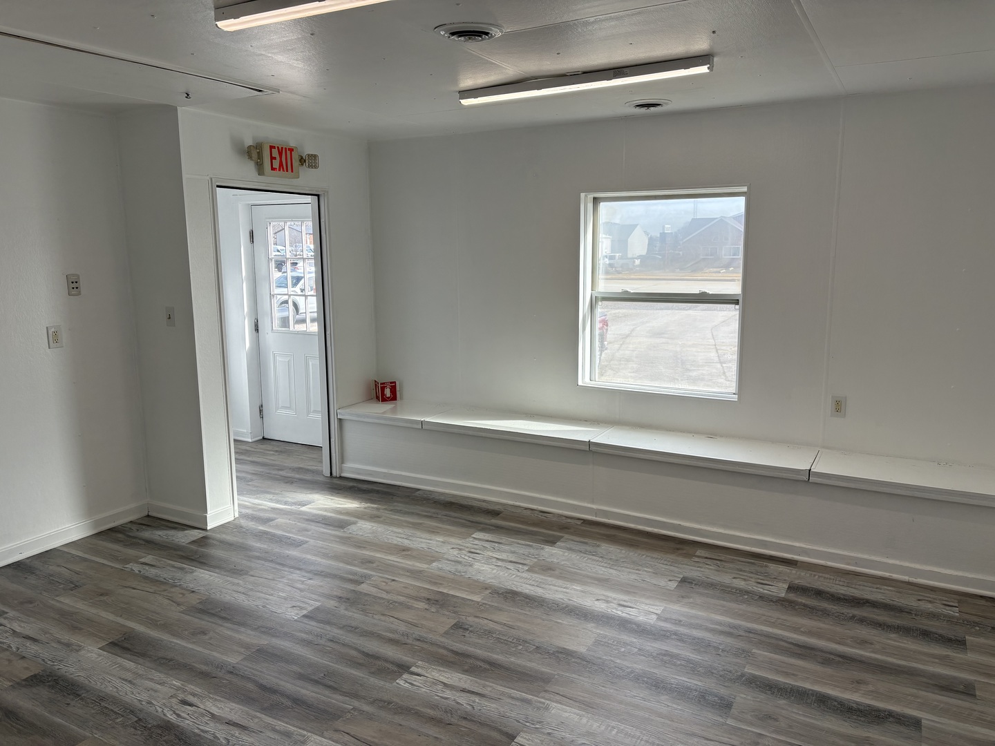 375 N Locust Street Property Photo 2