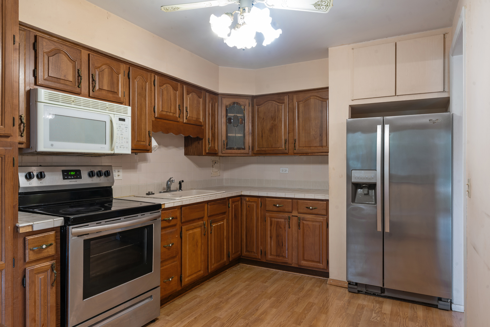 1210 N Dale Avenue 2i Property Photo 6