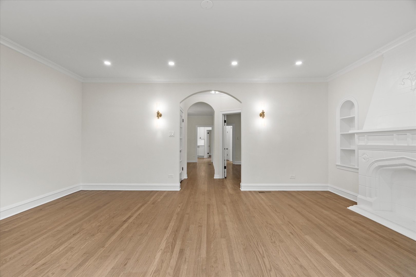 7658 S Luella Avenue Property Photo 4