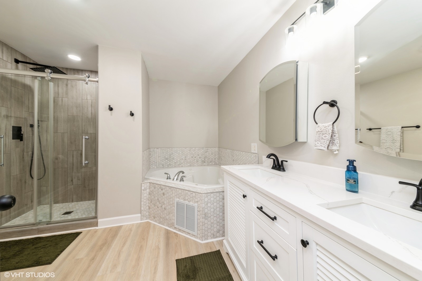 1237 Bradley Cir Property Photo 12