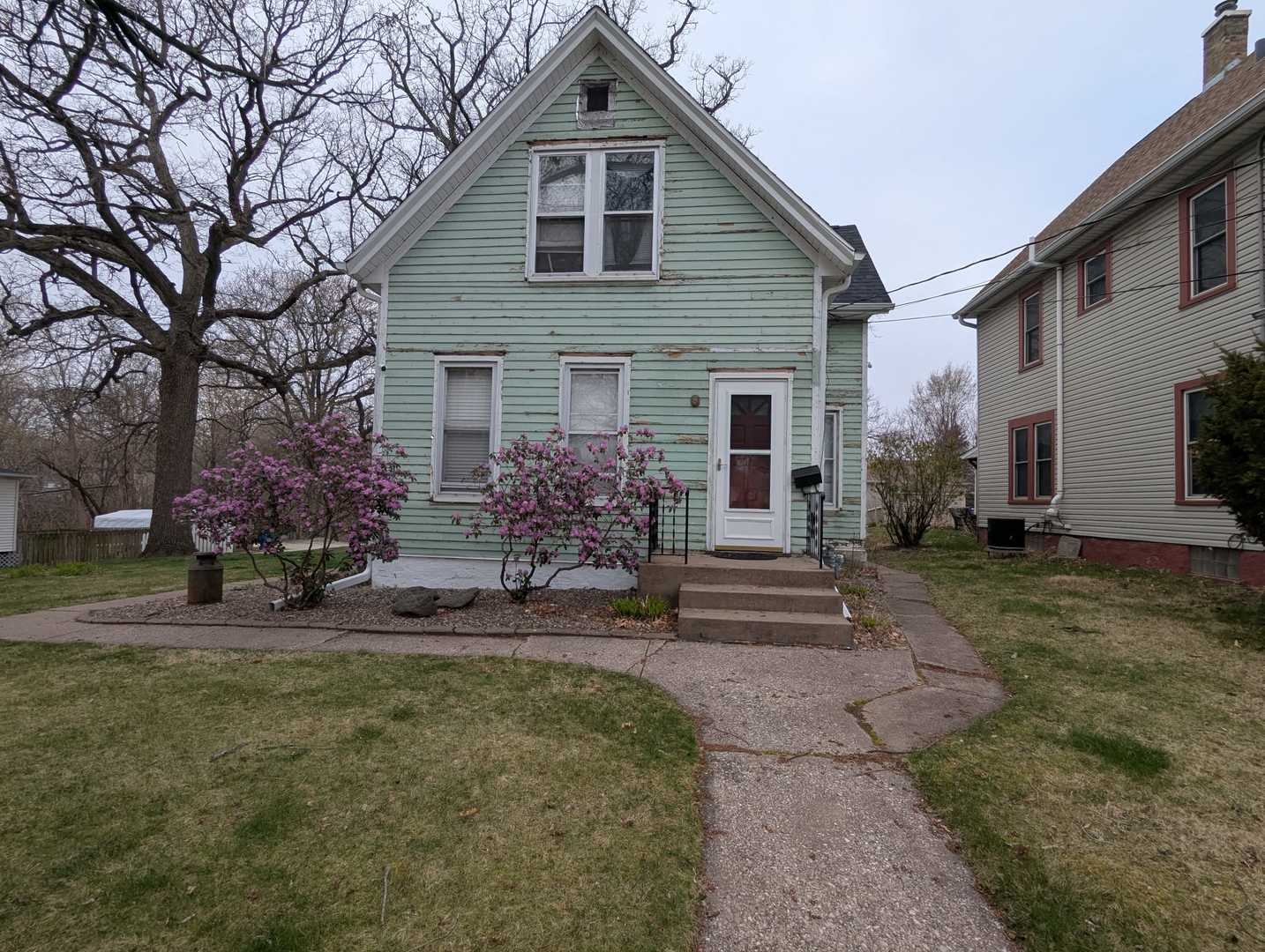 1215 3RD Street