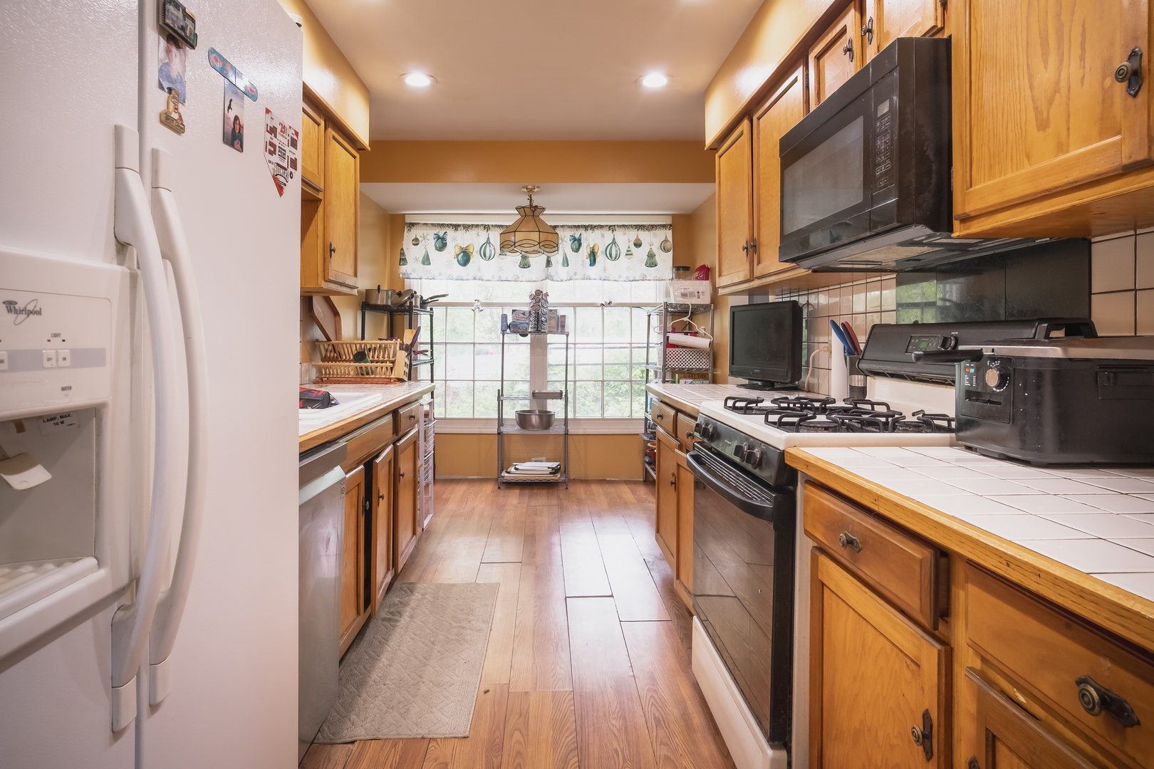 1005 Cooper Court Property Photo 4