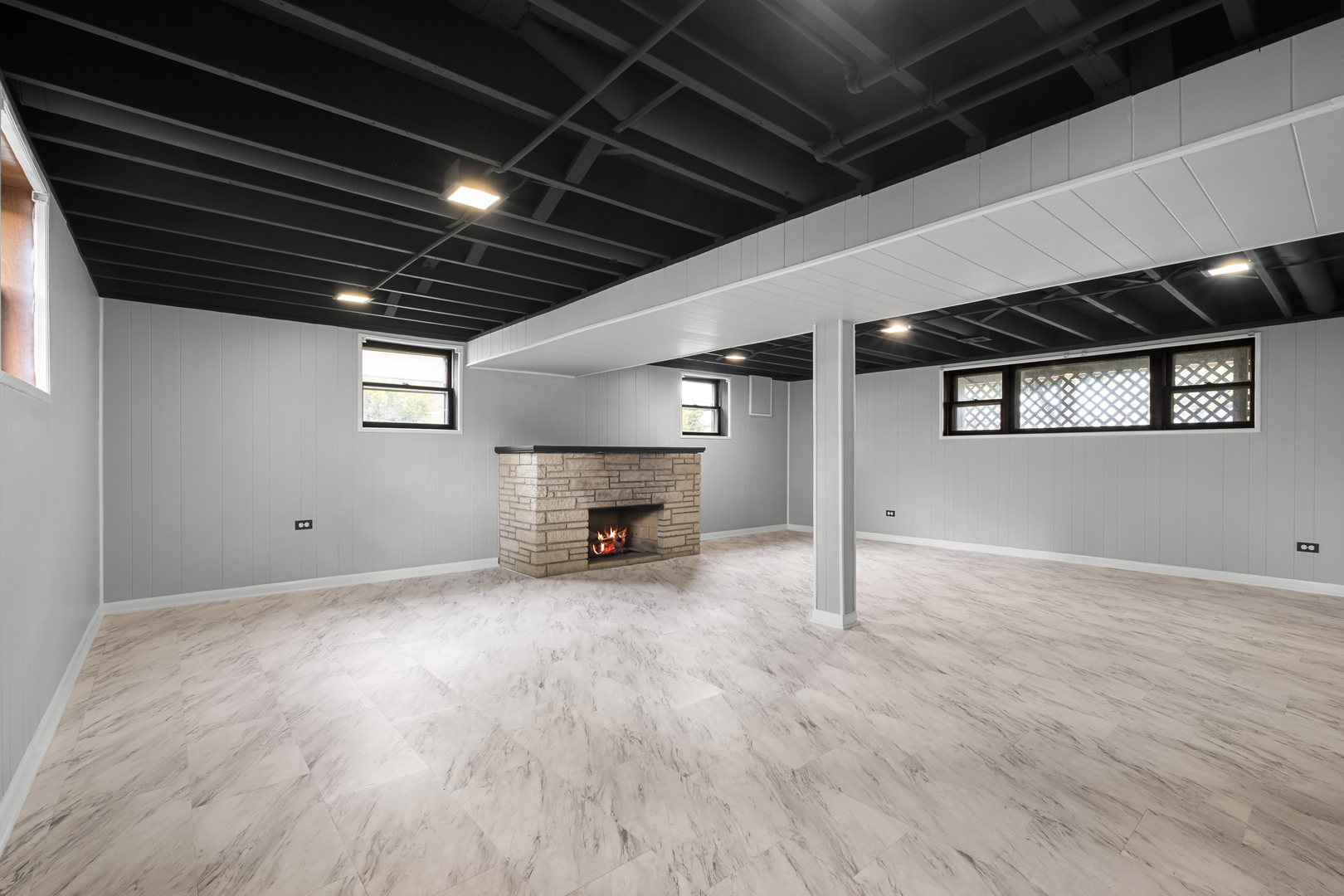 7707 S Oketo Avenue Property Photo 18