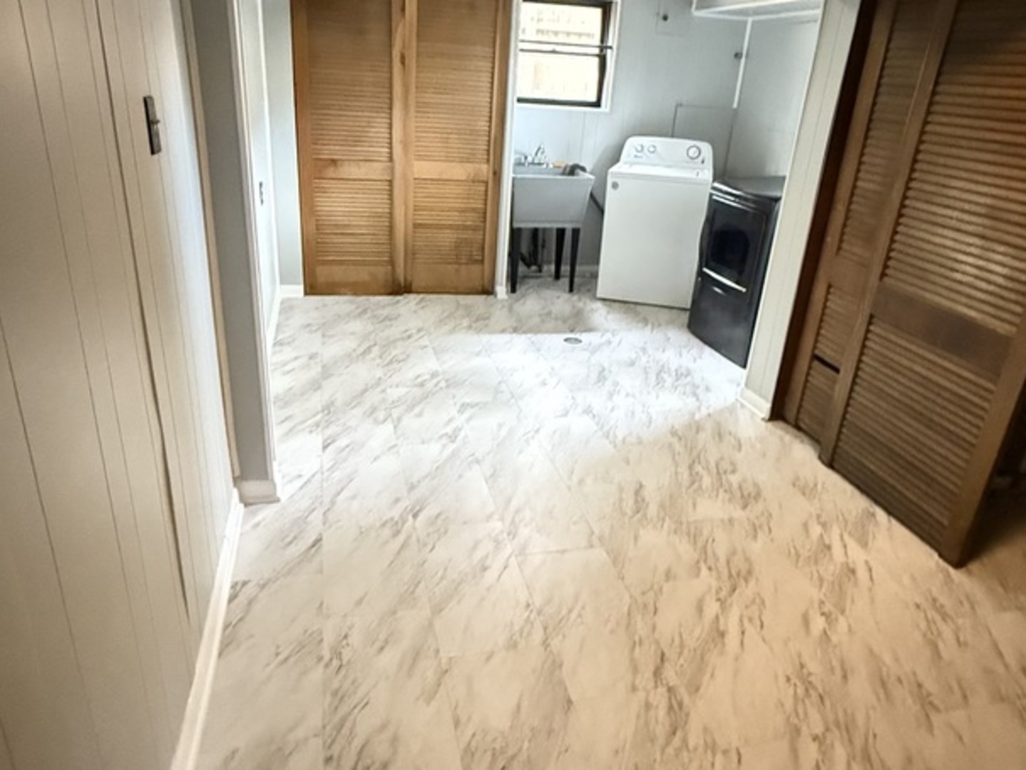 7707 S Oketo Avenue Property Photo 22