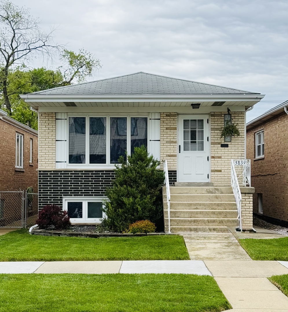 5839 S Newland Avenue Property Photo 1