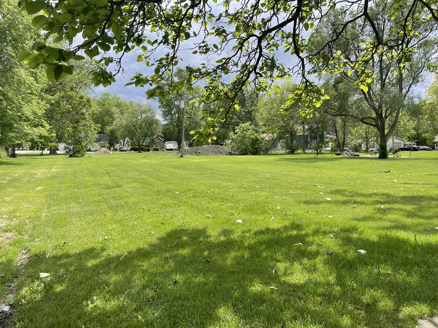 320 E James Street Property Photo 2