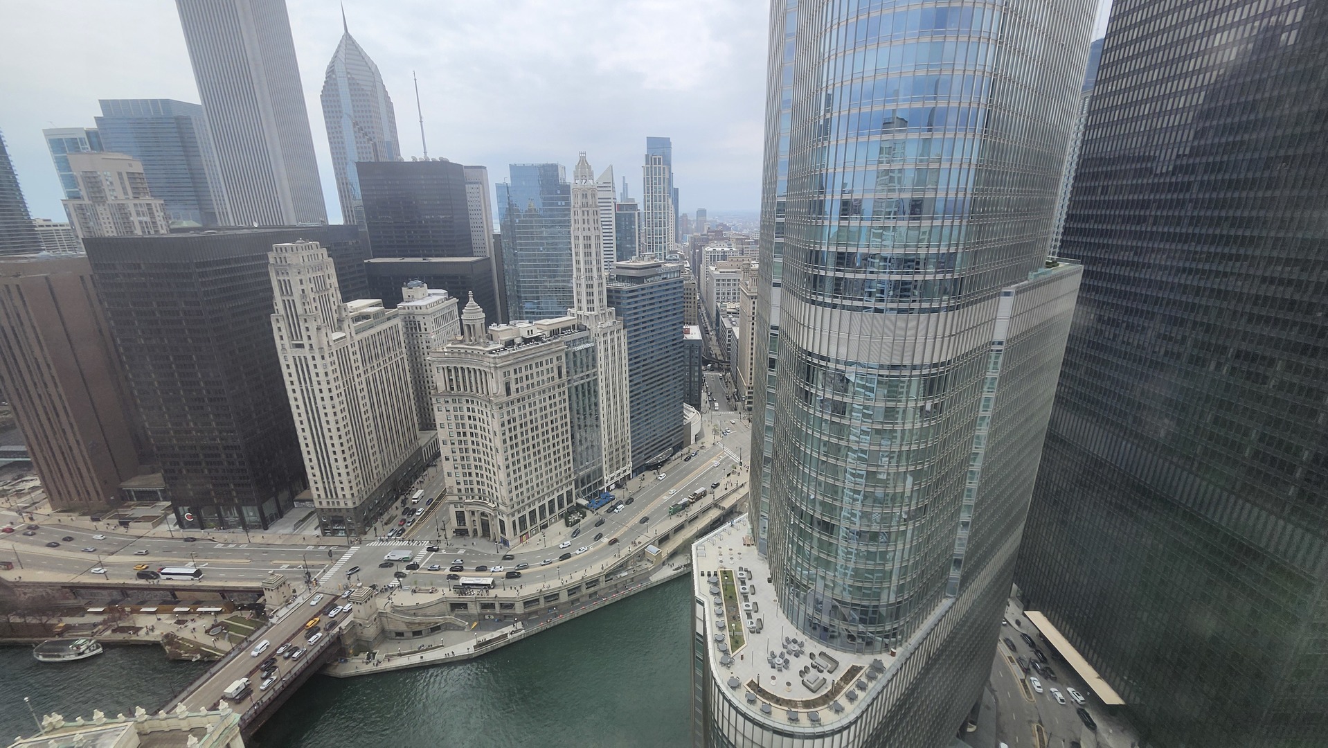 405 N Wabash Avenue 4605 Property Photo 16