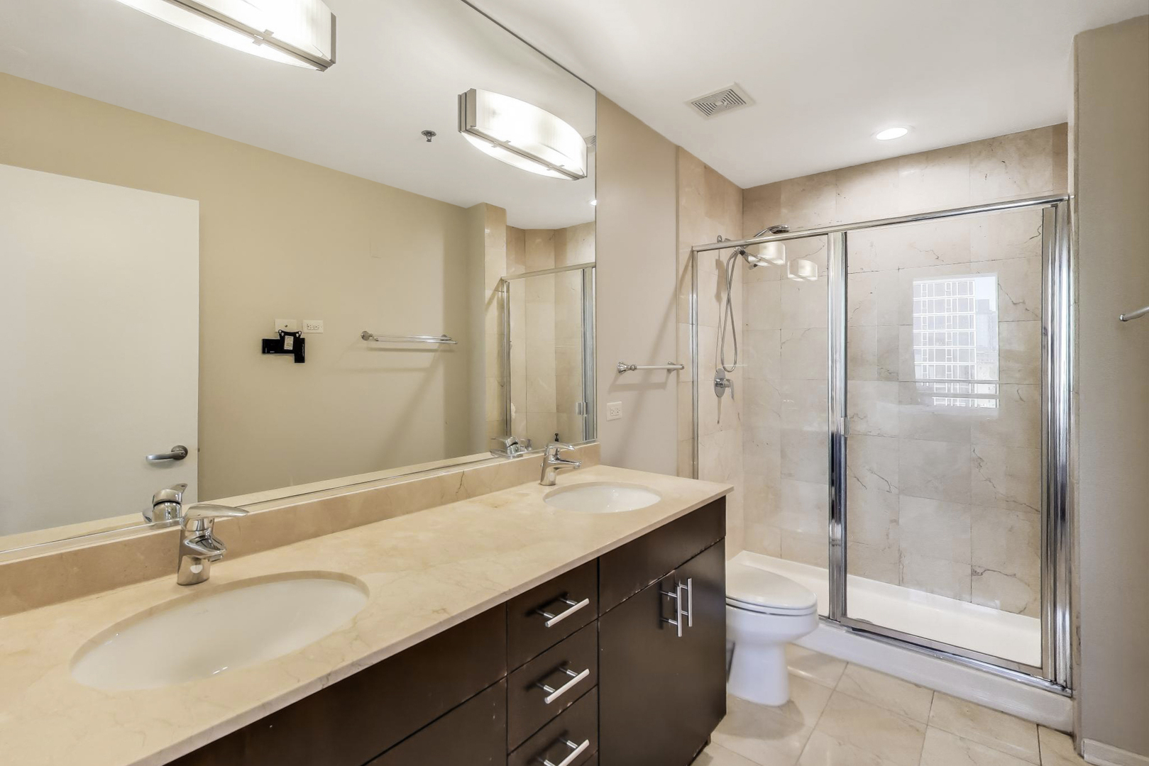 123 S Green Street 1101b Property Photo 11